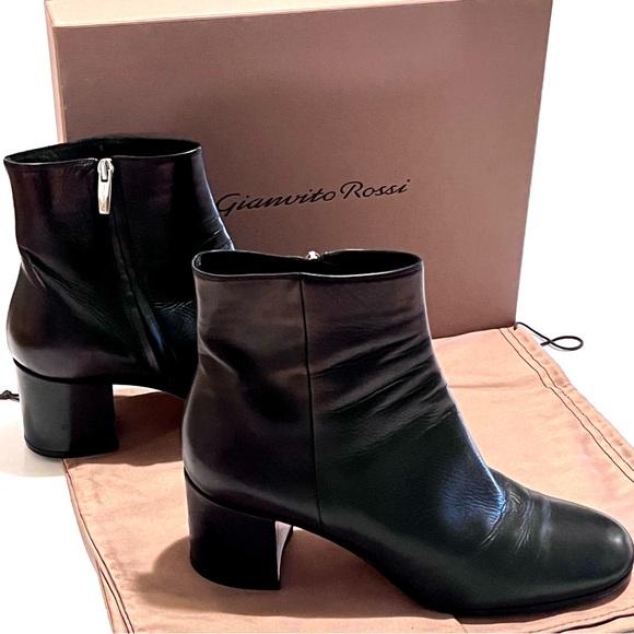 Gianvito Rossi Shoes - Gianvito Rossi Leather Ankle Boots Black Size 40